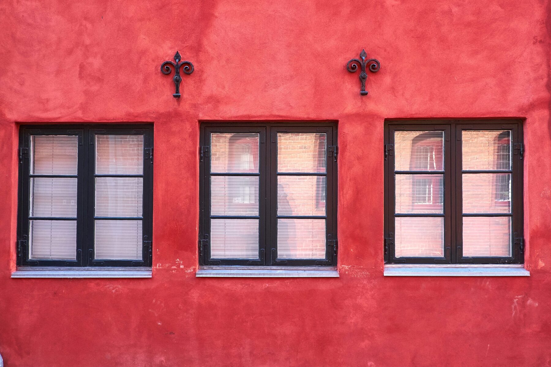 Wooden Flush Casement Windows Image